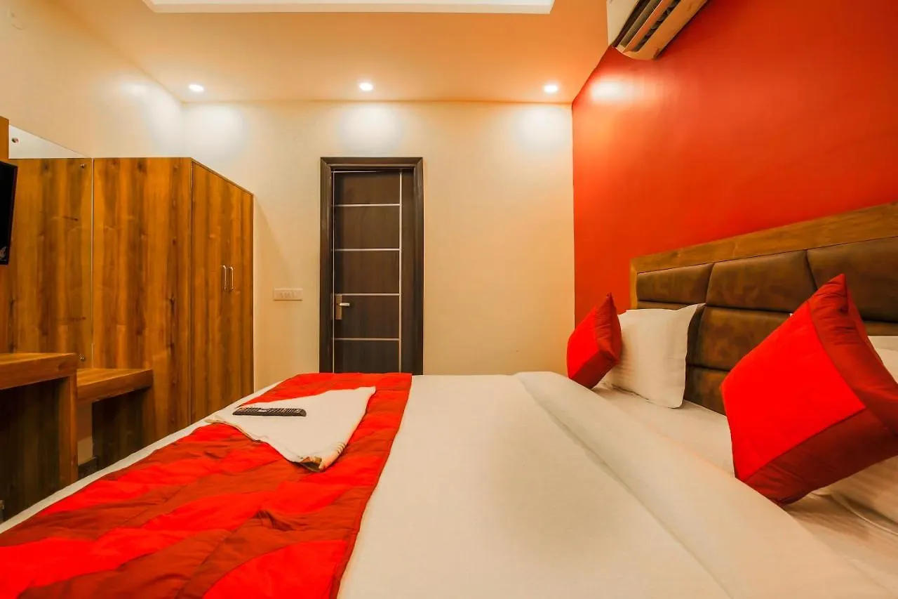 Embellish Inn New Delhi 3*,  India