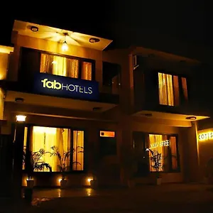 3* Hotel Fabhotel Cotts Vasant Kunj