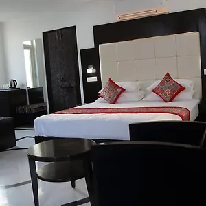 Venus.hotel 3* Mohali