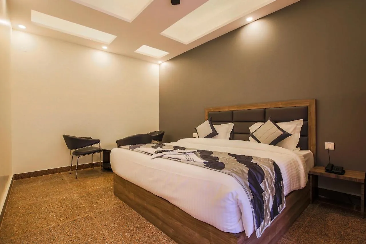 Hotel Embellish Inn New Delhi